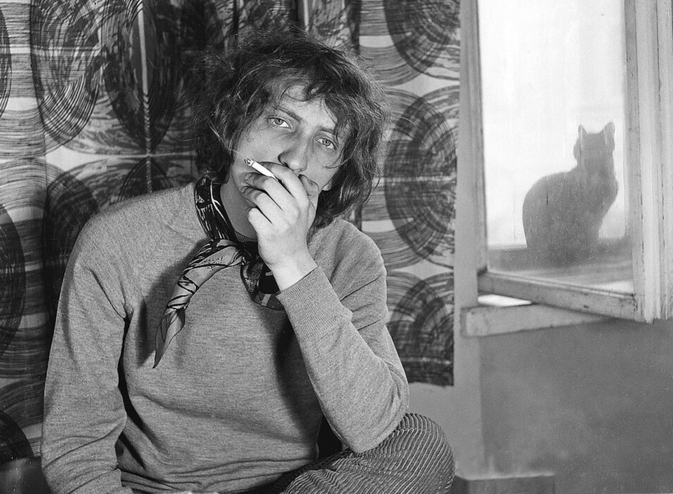 Marián Varga v rodičovskom byte (1968). Foto – Peter Procházka