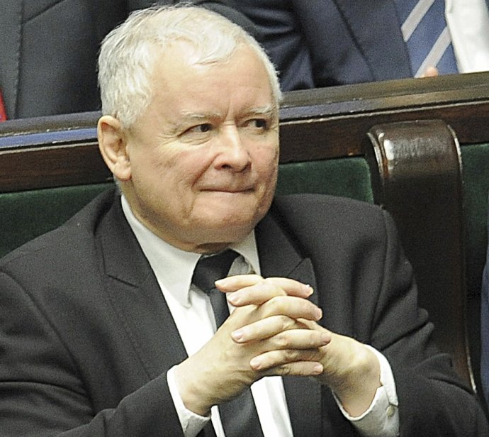 Jarosław Kaczyński prežil poslednú politickú krízu hladko, ani nemusel pre jej koniec nič urobiť. Foto – TASR/AP