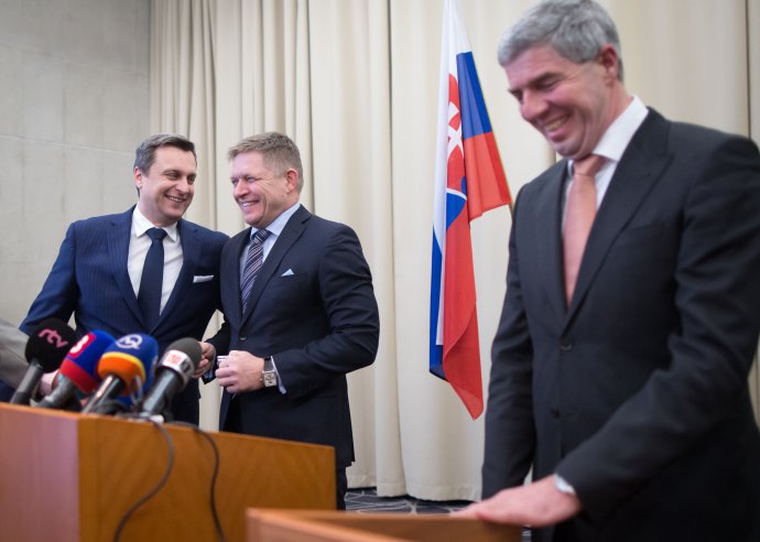 Andrej Danko, Robert Fico a Béla Bugár po koaličnej rade. Foto N – Tomáš Benedikovič