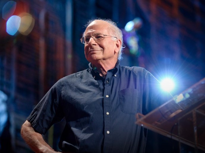 Daniel Kahneman na prednáške TED. Reprofoto – TED/YouTube