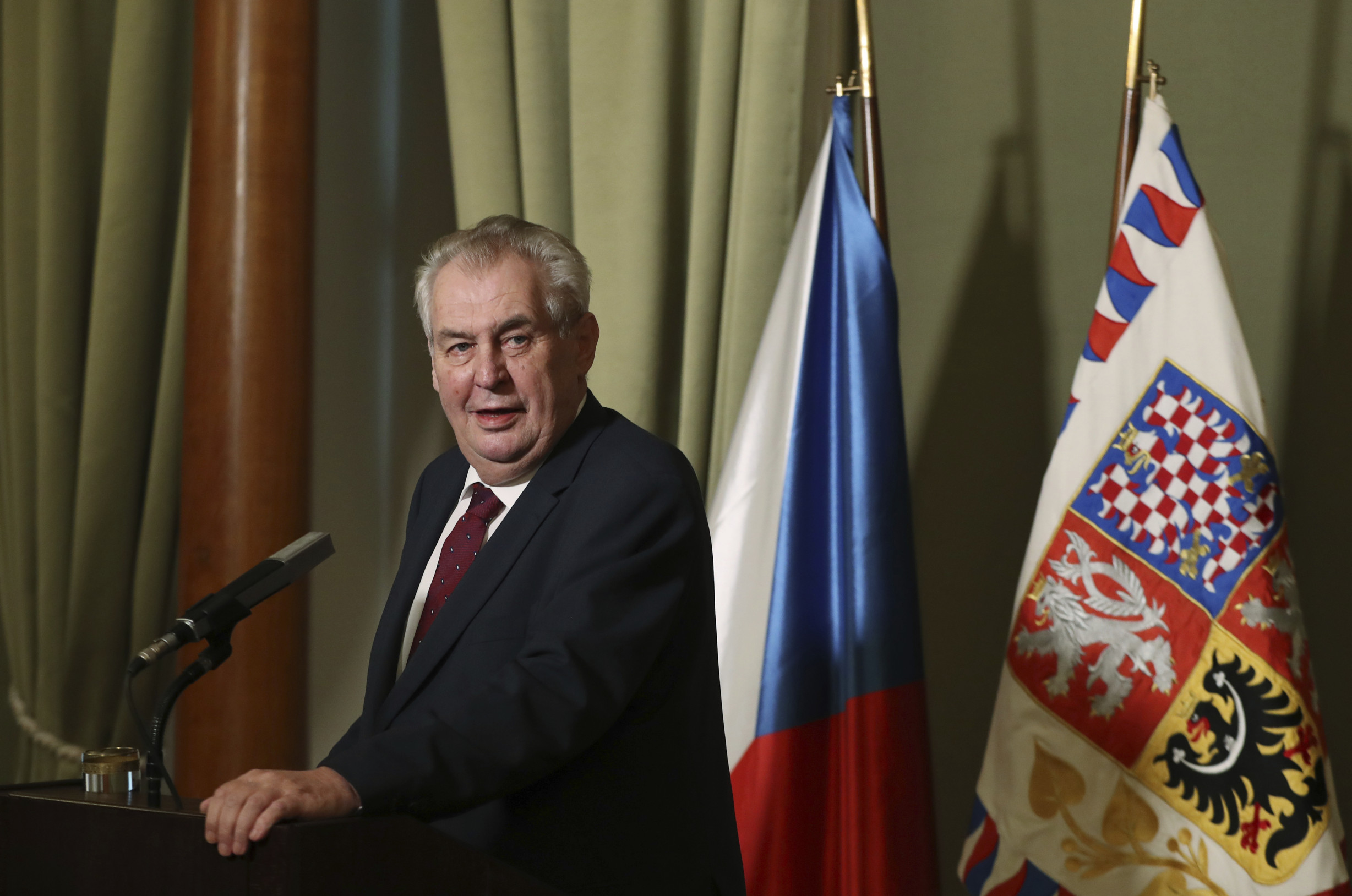 Miloš Zeman ešte oddychovať nechce, bude znovu kandidovať na post českého prezidenta
