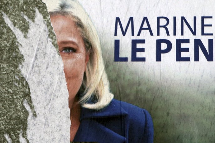 Plagát prezidentskej kandidátky Marine Le Penovej. Foto – TASR/AP