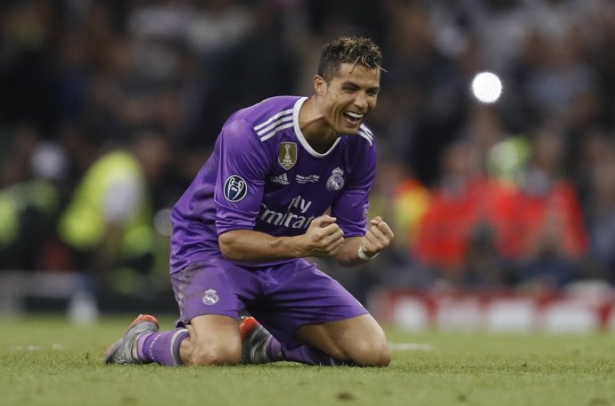 Cristiano Ronaldo oslavuje po zápase. Foto – TASR/AP