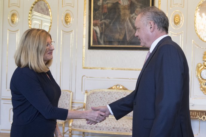 Andrej Kiska poveril riadením ministerstva školstva Gabrielu Matečnú. Foto – TASR