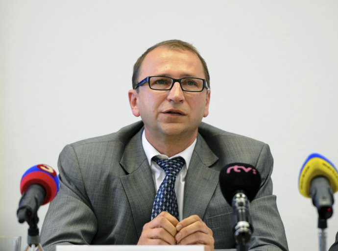 Štefan Hlinka na tlačovej konferencii ŽSR v roku 2013. Foto – TASR
