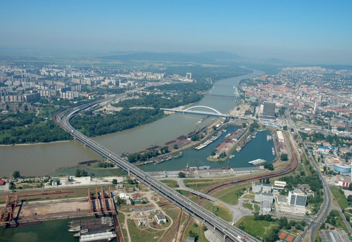 Bratislavský prístav. Foto – TASR