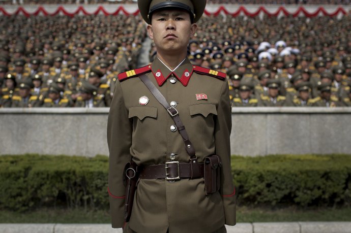 Severná Kórea má 1,2 milióna vojakov v aktívnej službe. Foto – TASR/AP
