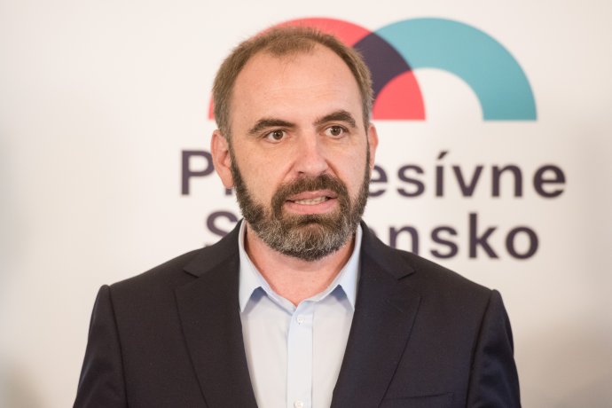 Líder Progresívneho Slovenska Ivan Štefunko na ideovej konferencii hnutia. Foto – Tomáš Halász
