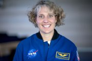 Astronautka z NASA na Slovensku: Na vesmírnu prechádzku musíte byť silný, no môžete nosiť aj okuliare