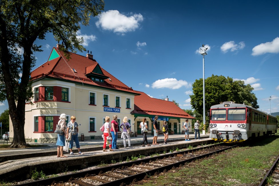 Stará Turá sa môže hrdiť vydarenou rekonštrukciou stanice aj múzeom, ktoré v nej sídli. Foto N – Tomáš Benedikovič