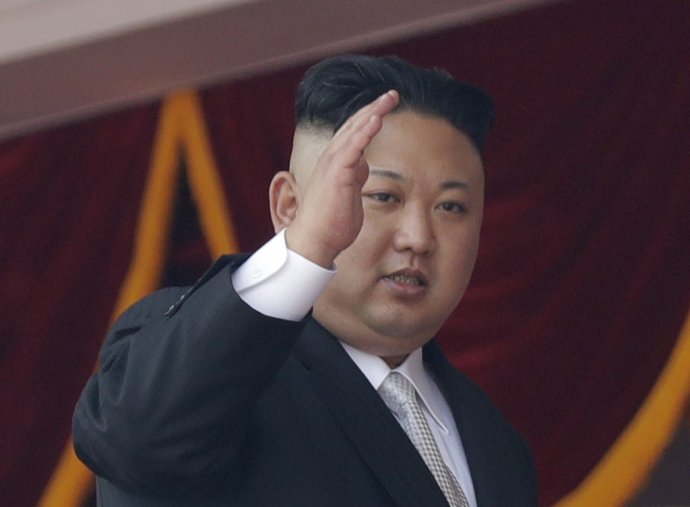 Kim Čong-un provokuje svet jadrovými testmi, KĽDR však na to dopláca sankciami. Foto – TASR/AP