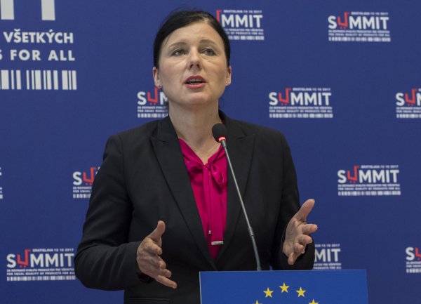 Eurokomisárka: Rybie prsty Iglo sú symbolom dvojakej kvality právom, Nutella nie