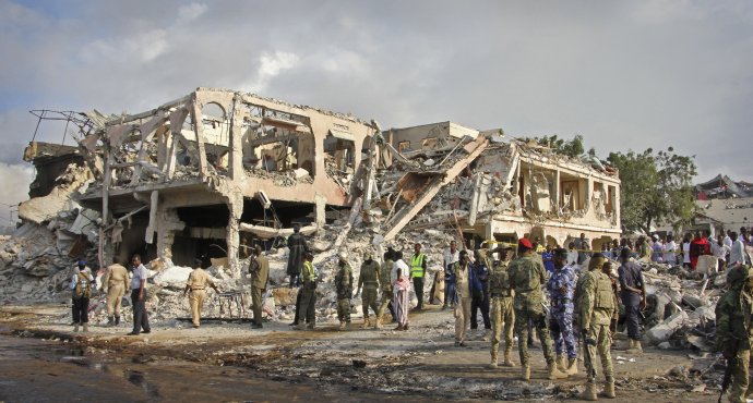 Počet obetí útoku v Mogadiše presiahol 320. Foto – TASR/AP