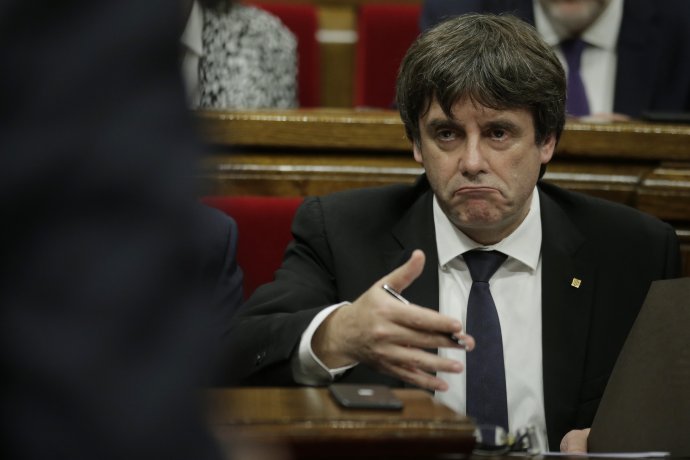 Katalánsky premiér Carles Puigdemont krátko pred svojím utorkovým prejavom. Foto – TASR/AP