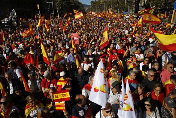 Demonštrácia za jednotu Španielska v Barcelone. Foto – TASR/AP
