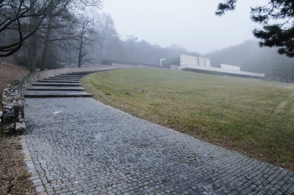 V týchto dňoch vychádza vo vydavateľstve Slovart kniha o bratislavskom krematóriu Ferdinanda Milučkého. Foto - Olja Triaška Stefanović