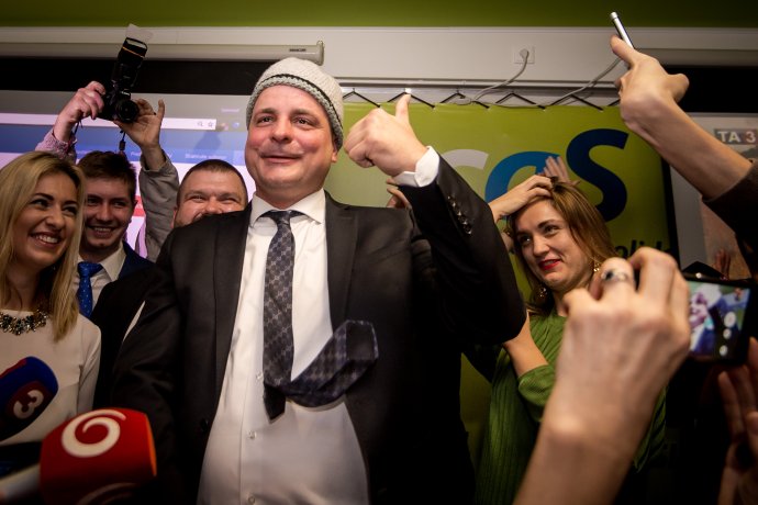 Juraj Droba oslavuje víťazstvo v Bratislave. Foto N – Vladimír Šimíček