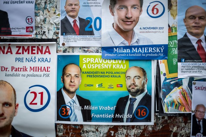 Volebný plagát Milana Vrabeľa. Foto N – Tomáš Benedikovič