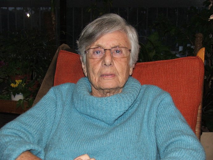 Spisovateľka a novinárka Ruth Bondy (1923 - 2017). Foto - Wikimedia