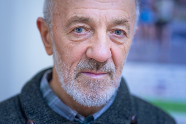 Behať začal, keď mal 45 rokov. Zvolenčan má dnes 74 a&nbsp;vyhral maratón v&nbsp;New Yorku