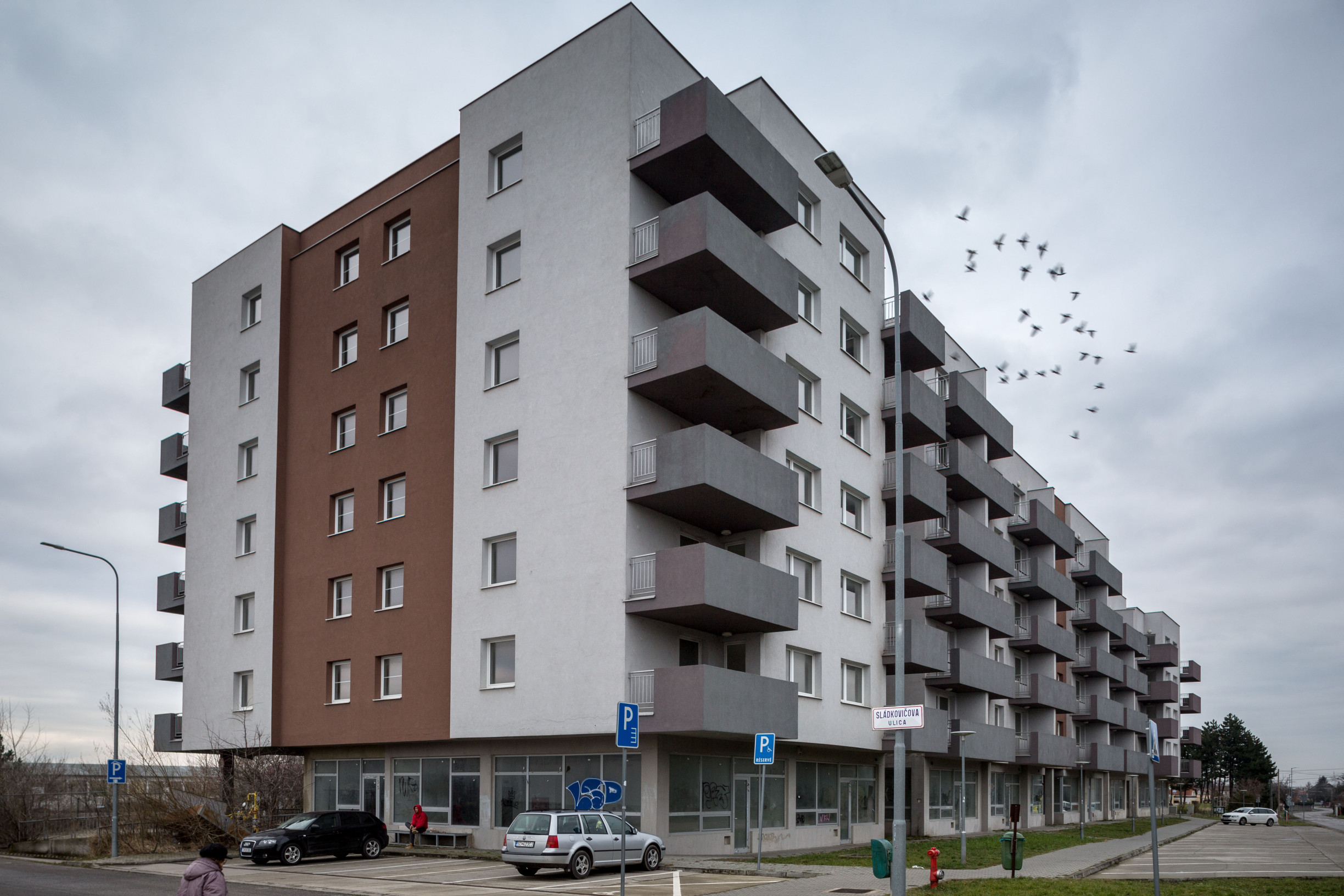 Firemný newsfilter: Kočnerova bytovka sa zaľudní, nové čínske clá zabolia najviac Slovensko a&nbsp;z&nbsp;20-miliónovej je odrazu 280-miliónová firma