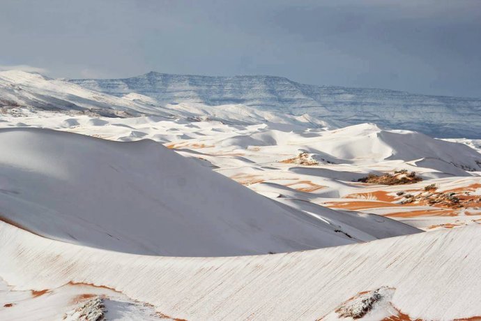 Sneh na Sahare. Reprofoto - Severe Weather Europe/Facebook