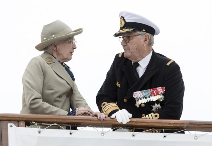 Dánska kráľovná Margrethe a princ Henrik, ktorý zomrel minulý týždeň vo veku 83 rokov. Foto - AP