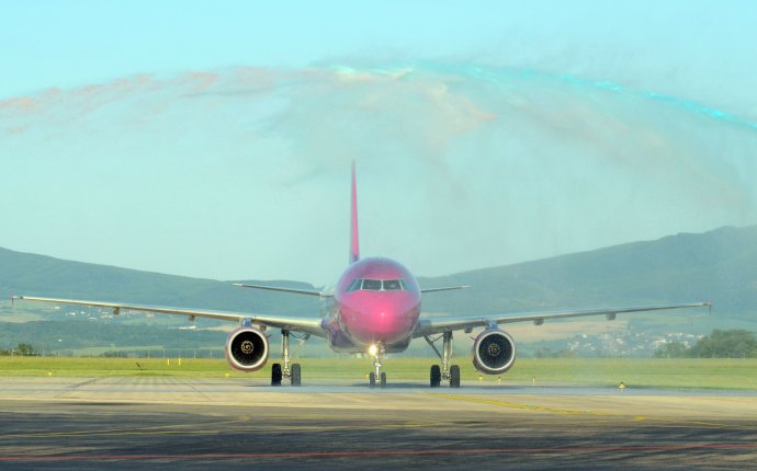 Wizz Air po necelom roku prestane lietať z Košíc do Kolína. Foto - TASR