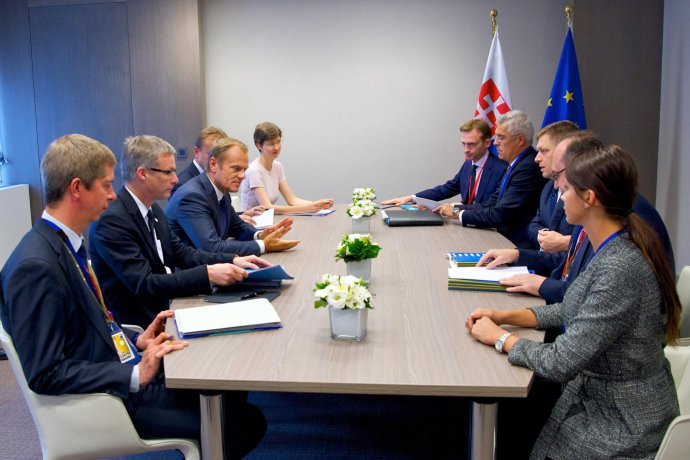 Mária Trošková na rokovaní s Tuskom. foto – Stále zastúpenie SR pri EÚ v Bruseli