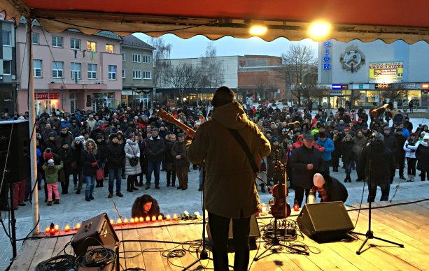 Prievidza - Nechceme späť 90-te! Zhromaždenie za Jána a Martinu