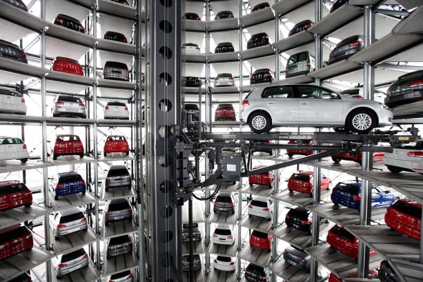 Volkswagen vyrába autá dnes s už známymi majiteľmi, teda na plán alebo na objednávku. (Photo by Sean Gallup/Getty Images)