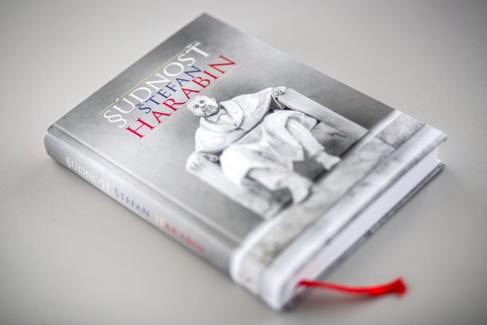 Kniha Súdnosť od Štefana Harabina. Foto N – Tomáš Benedikovič