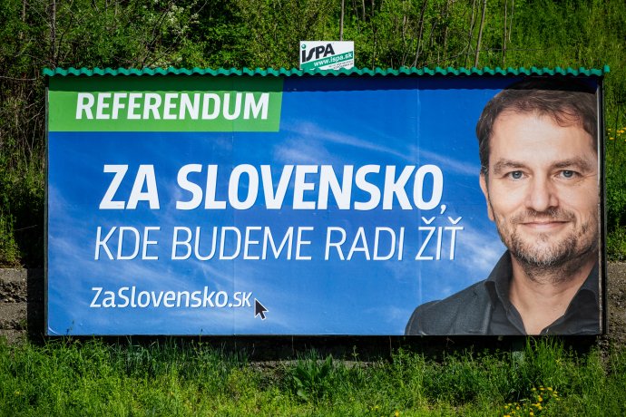 Bilbord k jednému z troch neuskutočnených referend, ktoré presadzoval Igor Matovič. Foto N - Tomáš Benedikovič