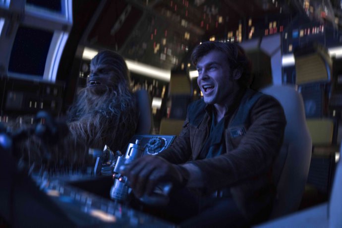 Alden Ehrenreich ako Han Solo. Foto – Saturn