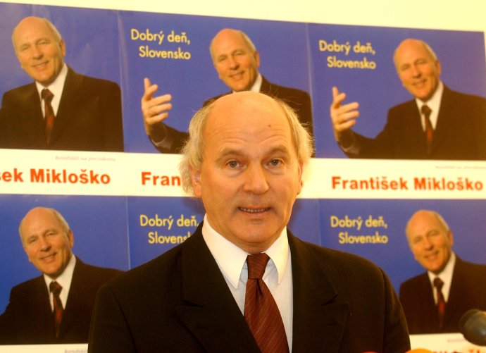 František Mikloško v kampani v roku 2004. Foto TASR