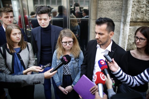 Iniciatíva Za slušné Slovensko podáva trestné oznámenie na Fica za ohováranie a&nbsp;šírenie poplašnej správy