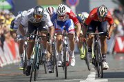 Šprinty na Tour de France sprevádza chaos. Saganovi to vyhovuje, vyzná sa v ňom