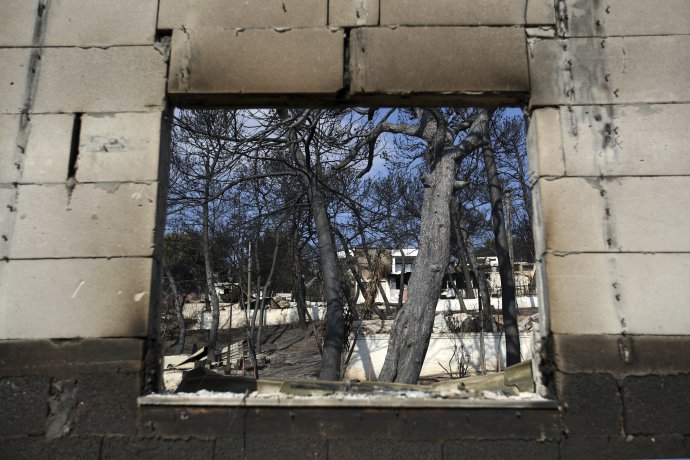 Grécko po požiaroch. Foto - AP