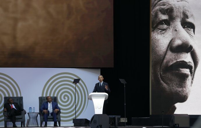 V Juhoafrickej republike si pripomínali sté výročie narodenia Nelsona Mandelu. S prejavom vystúpil aj Barack Obama. Foto – TASR/AP