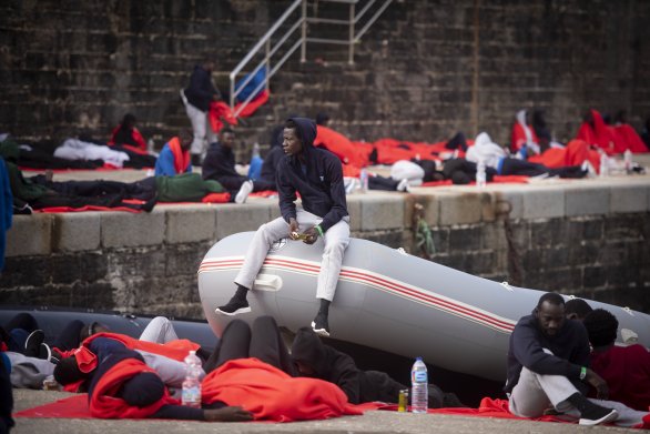 Migranti v Tarife. Foto – TASR/AP