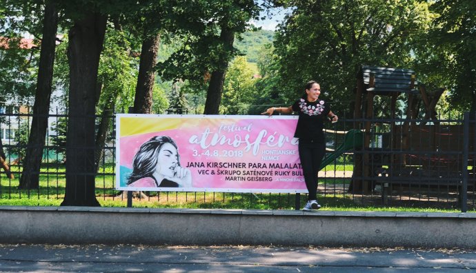 Gretka Pavlovová s tohtoročným plagátom svojho festivalu.