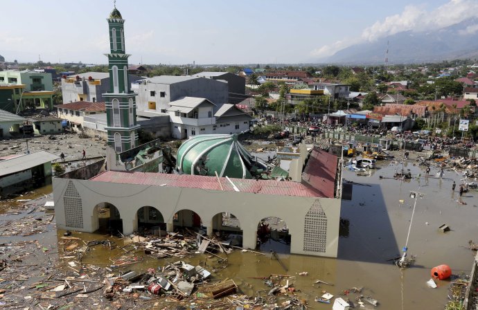 Zničená mešita v meste Palu. Foto - TASR/AP