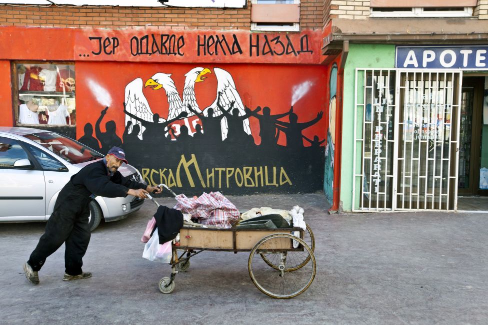Severná srbská časť Kosovskej Mitrovice. Foto - Andrej Bán