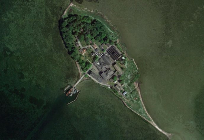 Ostrov Lindholm, kde chcú držať odsúdených imigrantov. Zdroj - Google Earth