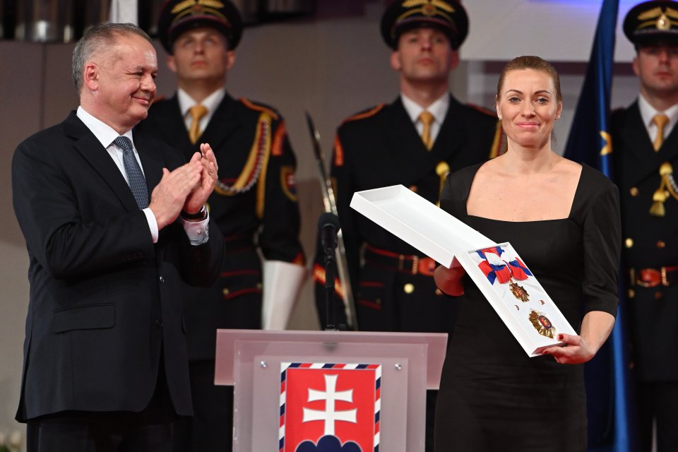 Zuzana Žirková so štátnym vyznamenaním. Foto - tasr
