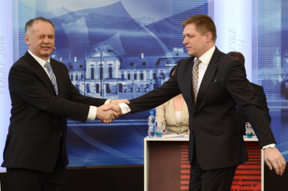 Andrej Kiska a Robert Fico v prezidentskej debate TA3 v roku 2014. Foto - TASR