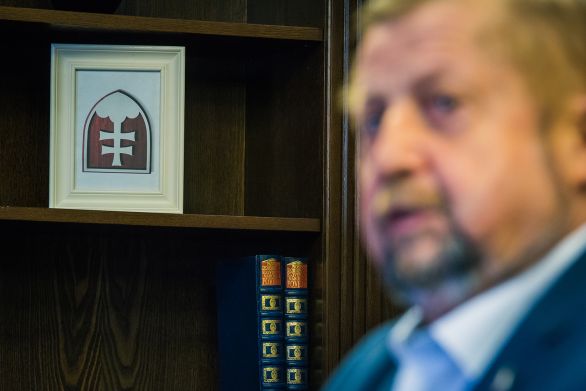 Harabin sa viezol na vlne konšpiračných teórií a odporu voči systému, nakoniec mu to stačilo len na tretie miesto. Foto N – Peter Kováč