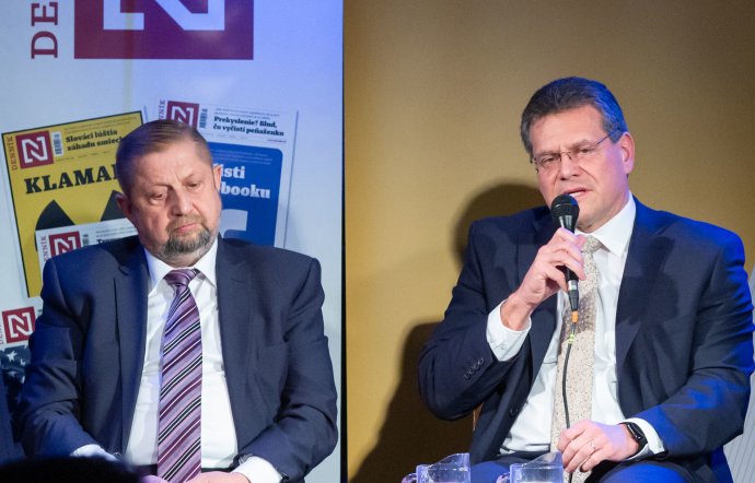 Štefan Harabin a Maroš Šefčovič v európskej debate Denníka N a euractiv.sk. Foto N - Tomáš Benedikovič
