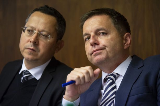 Budúci a minulý minister financií. Foto: TASR.