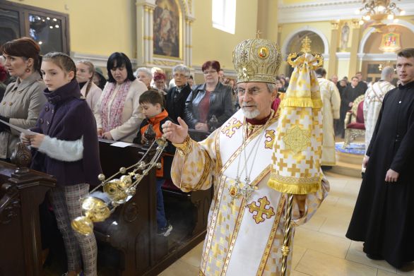 Vladyka Milan Chautur počas liturgie na Veľký štvrtok v apríli 2019. Foto - tasr